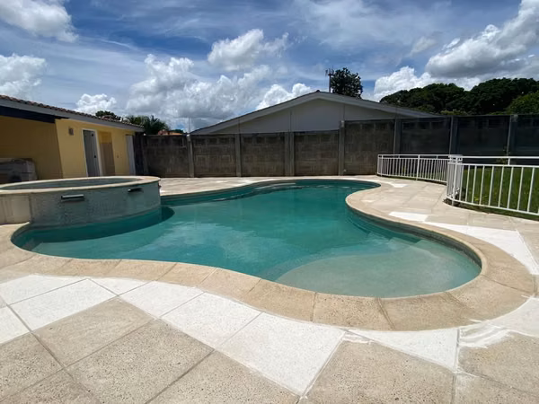 Casa Grande en Renta con Piscina en Las Colinas – Managua