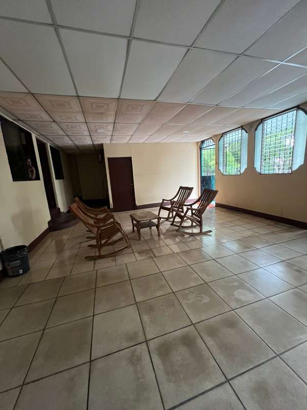 EJ-Vendo casa en Villa Fraternidad