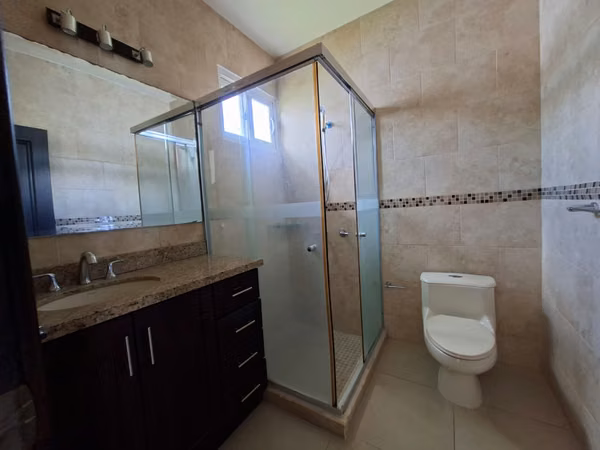 CASA EN VENTA | CAMINO LAS COLINAS,  RESIDENCIAL DONATELLO MANAGUA