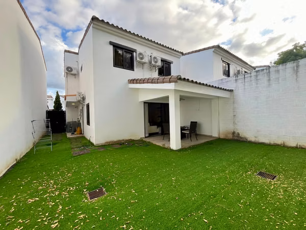 Renta de Linda Casa Amueblada en El Cortijo de la Sierra!! MP