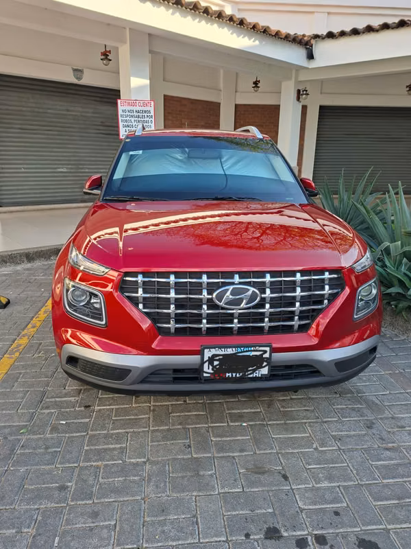 Hyundai Venue 2025 Automatic - Unique Owner