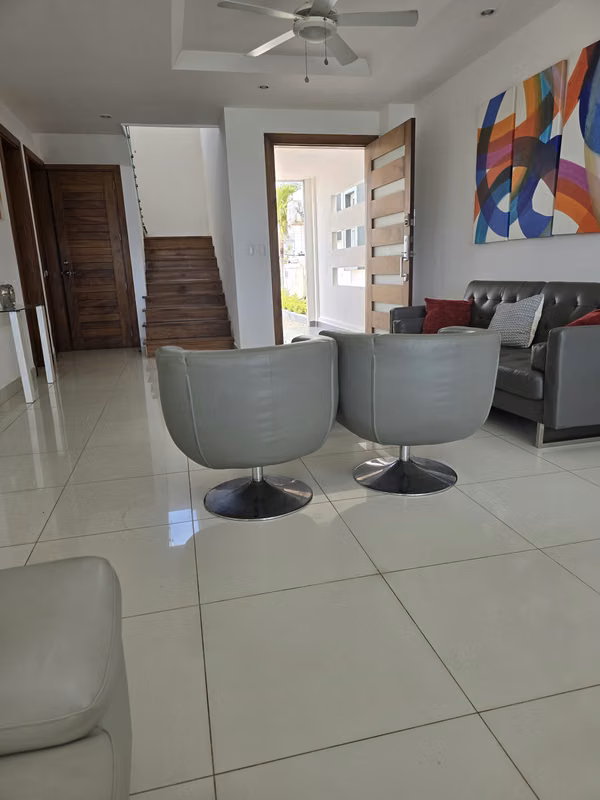 Preciosa Casa de San juan del sur Malibu, se vende por Motivos de fuerza