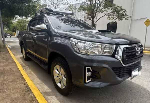 Toyota Hilux Revo 2018 SRV