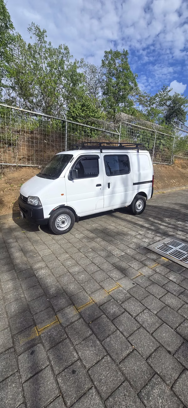 Se vende Suzuki Eeco 2024