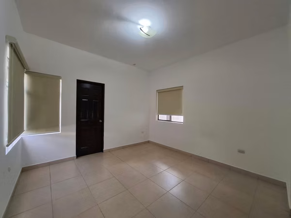 GG!! Sale, house in Veracruz, with wide patio!!
