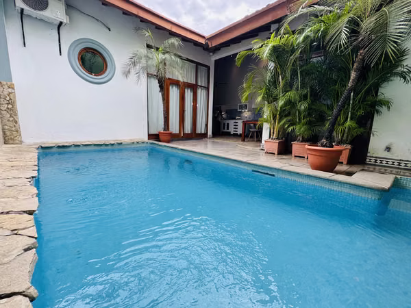 Colonial House For Sale with potential for Airbnb in Granada