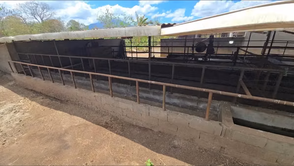 propiedad en venta - casa + finca + Picina.