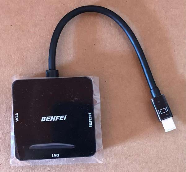 Adapter 3 in 1 from Mini DisplayPort to HDMI, VGA and DVI