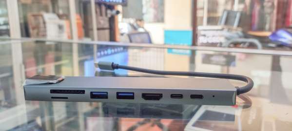 Adaptador 8 en 1 para laptop