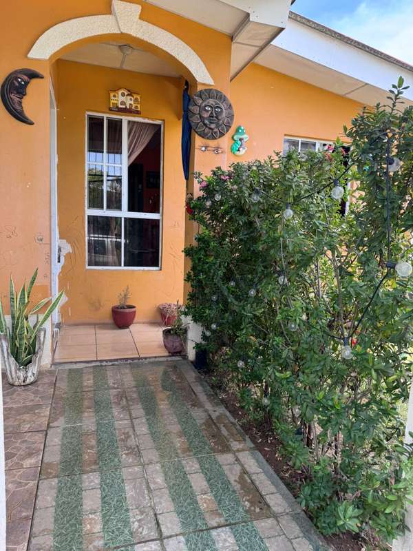 FH-124; House for Sale-124; Residential City El Doral