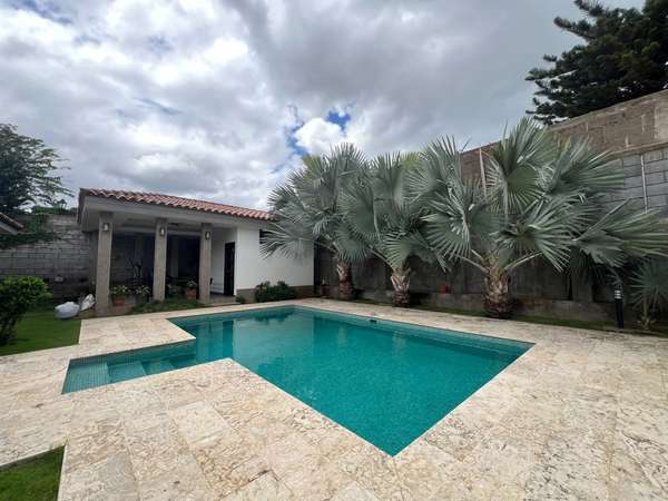 FH-124; Income of House-124; Lomas of Saint Lucia
