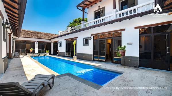  CASA COLONIAL EN VENTA - GRANADA, NICARAGUA