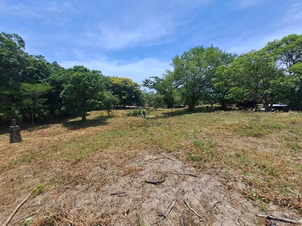 The property is up to date with its tax, clean title, ready to be transferred.