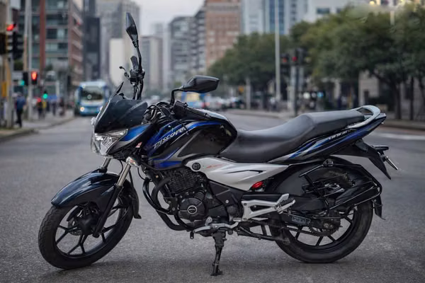 Vendo motocicleta Bajaj Discover 125st