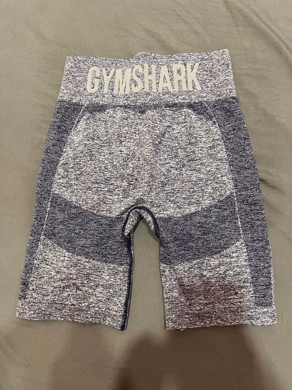 Gymshark licra style biker shorts.