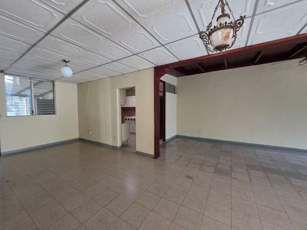 For Sale House with Commercial Potential - 124; Altamira