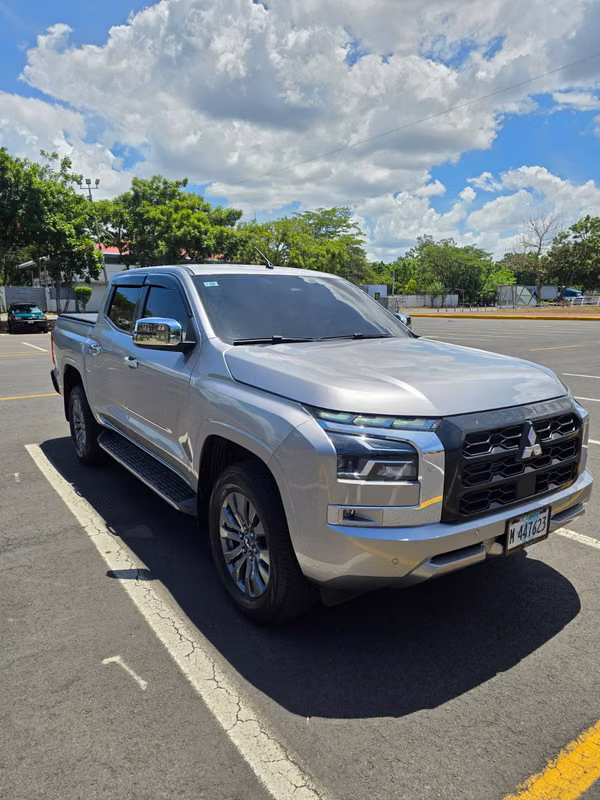 MITSUBISHI L200 GLS FULL AT 2026 - 124; 4X4 - 124; Unique owner • Full Extras • Excellent condition