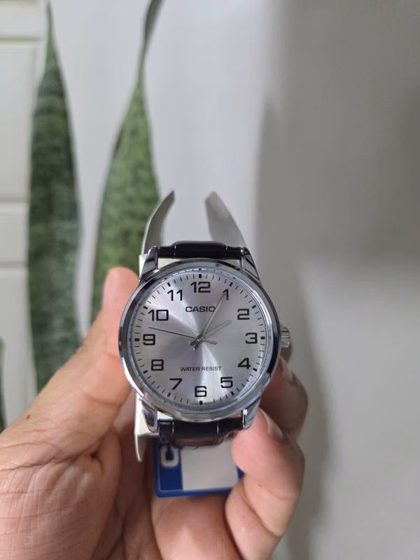 Original Reloj Casio MTP- V00117B | Nuevos 