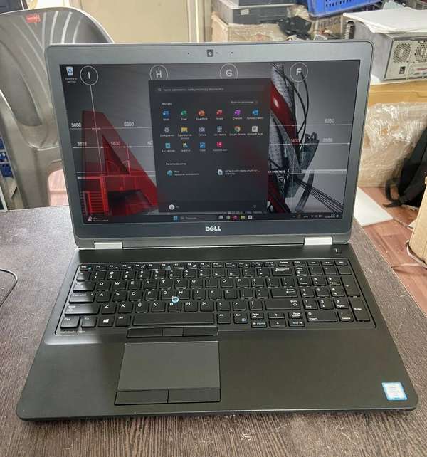Laptop Dell Latitude - with Autograd Optimized for Engineering and Design