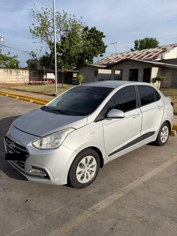 Hyundai grand i10 sedan 2018