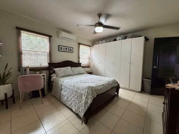 KW- Sale, house in residential of Carretera Masaya Km 16