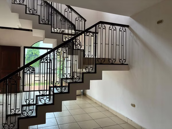 APARTAMENTO EN VENTA | SAN PATRICIO, CARRETERA SUR — US$140,000 NEGOCIABLE