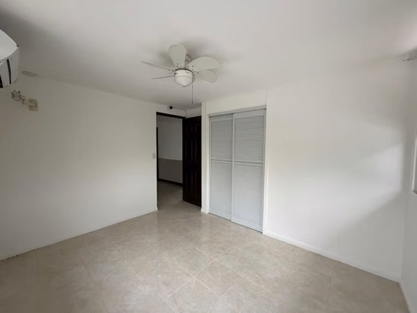CASA EN VENTA CERCA DEL COLEGIO ALEMÁN | URBANIZACIÓN CAROLINA CARRETERA SUR