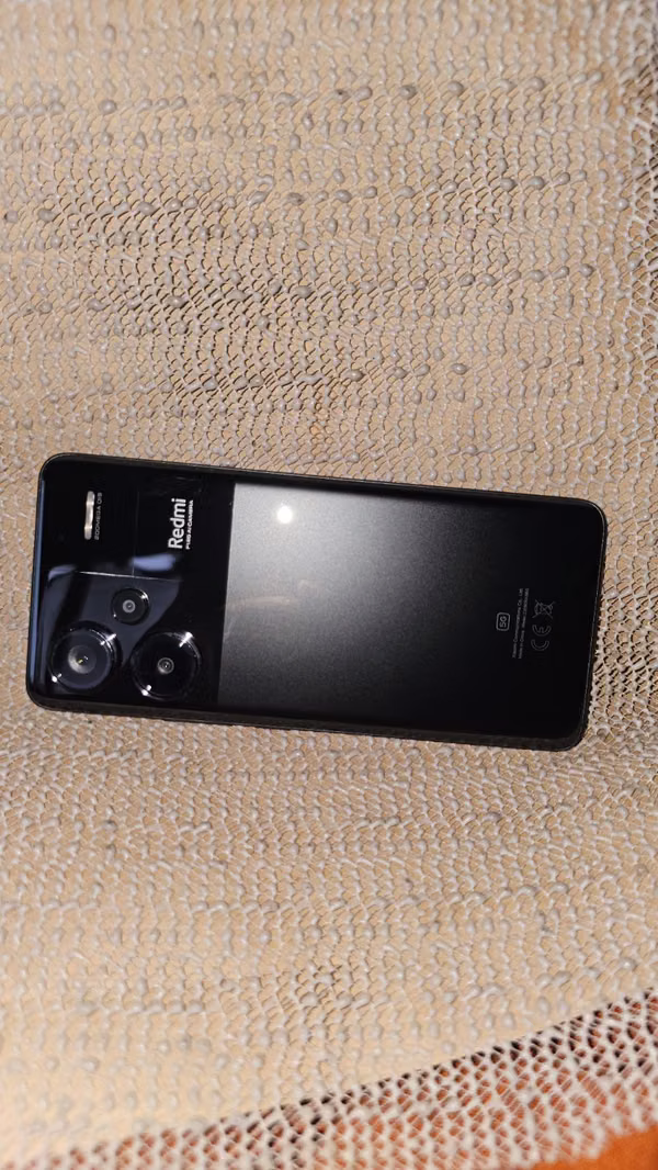 Redmi Note 13 Pro+ 5G 512GB - 12GB RAM - Como Nuevo,  Precio Negociable.