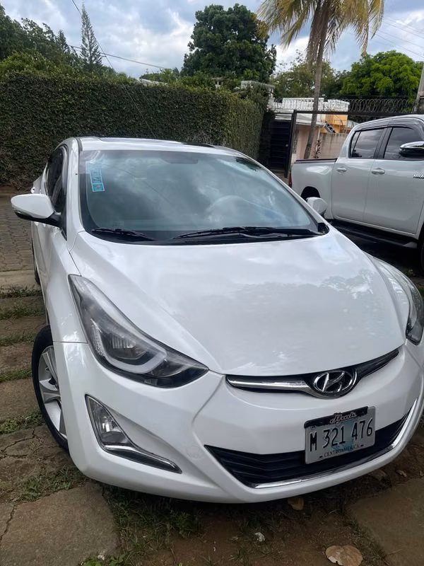 Se vende carro hyundai Elantra 2016  $11,300 negociable, Documentación en regla 