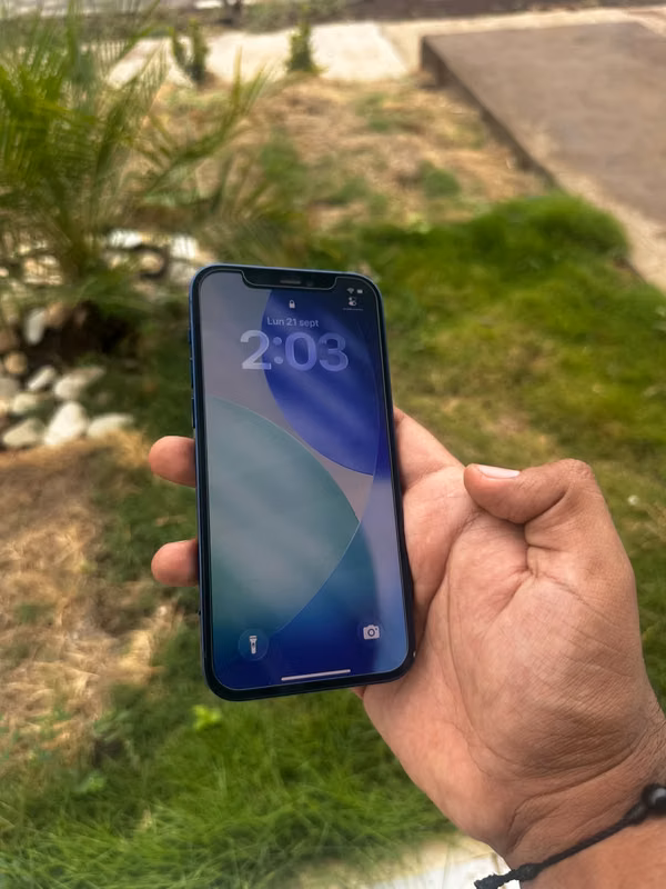 S / V Iphone