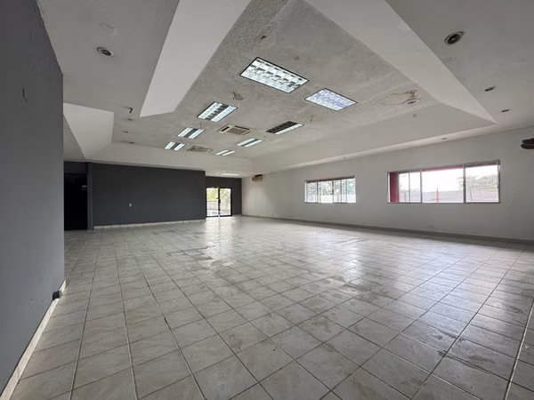 Rental of Office in Altamira Plans