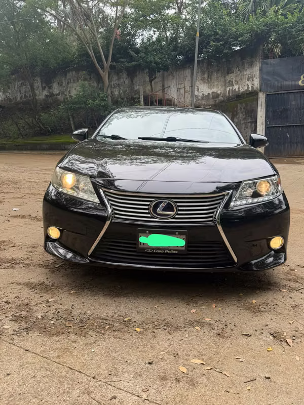 Lexus ES 300h 2013