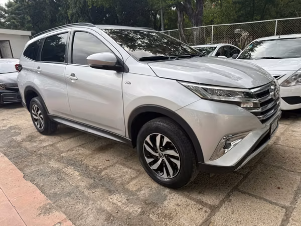 TOYOTA RUSH AÑO 2022