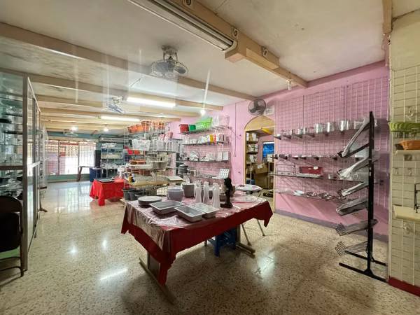 Venta de propiedad en Colonial Los Robles
