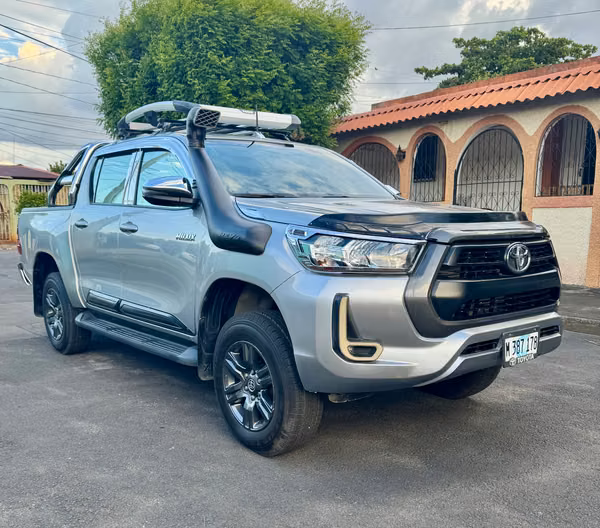 Mr. Toyota Hilux