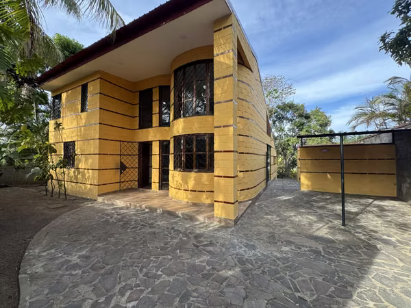 Sale of House in Villa Fontana Sur