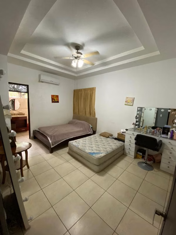 Sale of House in Las Colinas