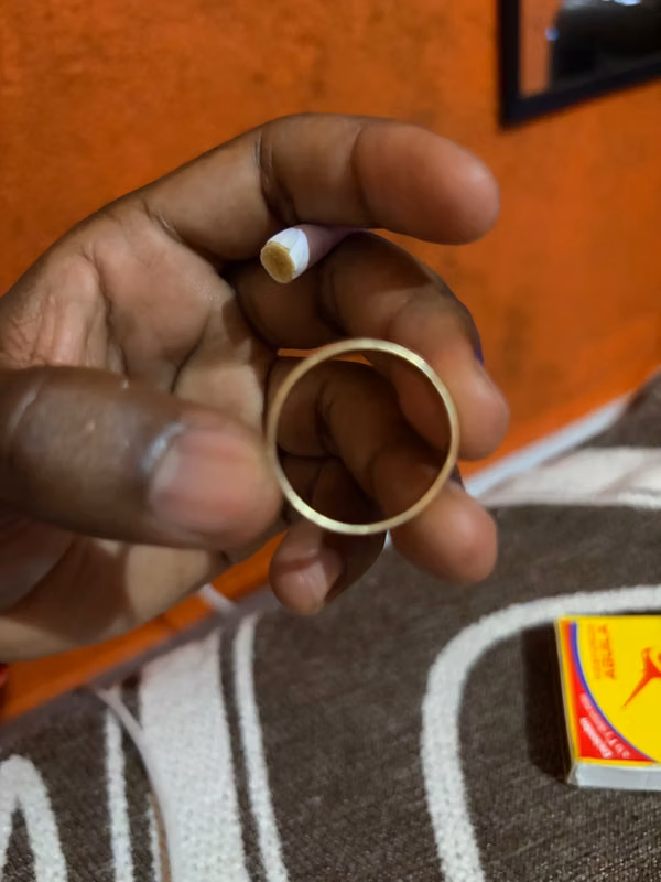 Sell gold ring with natural diamonds 14 kilates