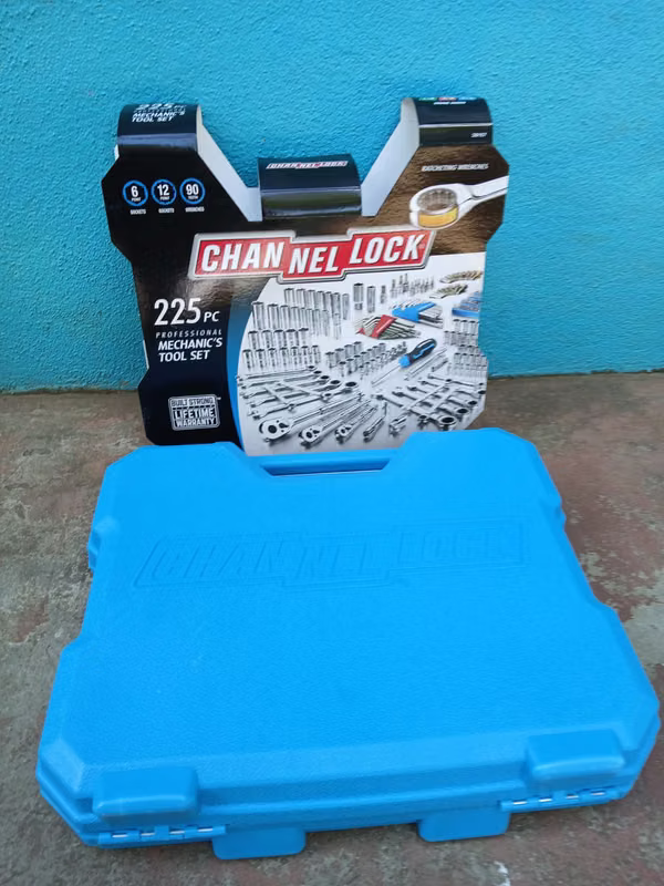 Channellock cup and key set