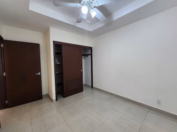 One-storey house in Residencial Sierritas de Santo Domingo, Managua - US $1,500