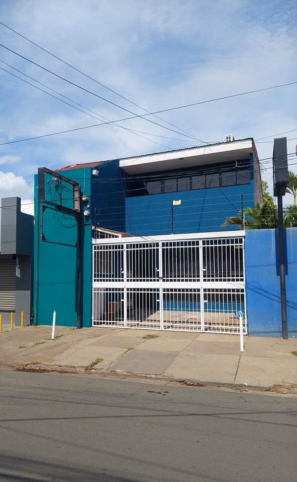 OFFICES IN INCOME SECTOR METROCENTRO - UCA