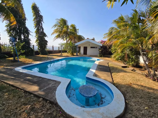 SALE HOUSE IN SOUTHERN CRRETERA RESIDENTIAL HIGH OF TICOMO! LAM