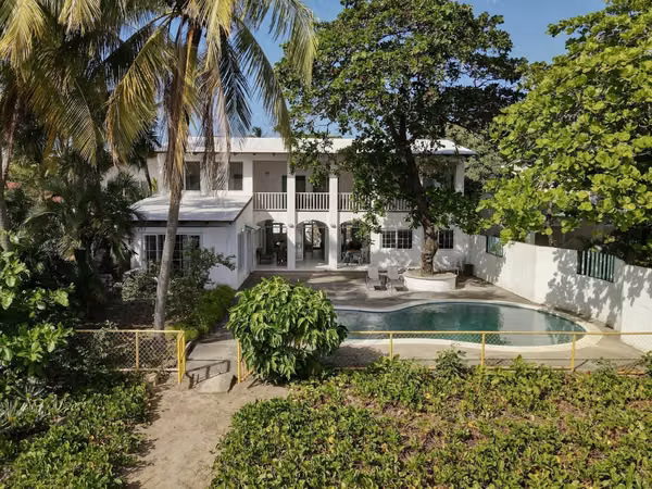 Spacious Sunlit Beachfront Home in San Juan del Sur, Nicaragua