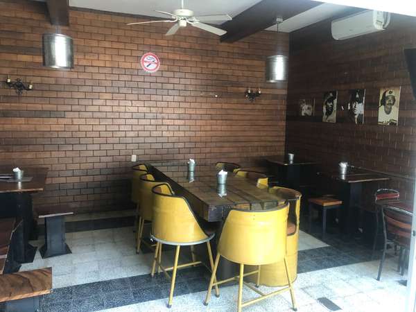 Unique commercial opportunity in downtown Leon