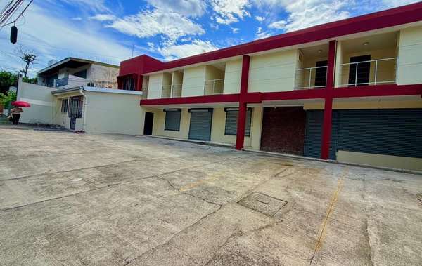 I sell commercial building in Bologna. LR