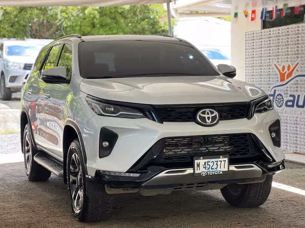 Toyota Fortuner SRV year 2026-Automatic