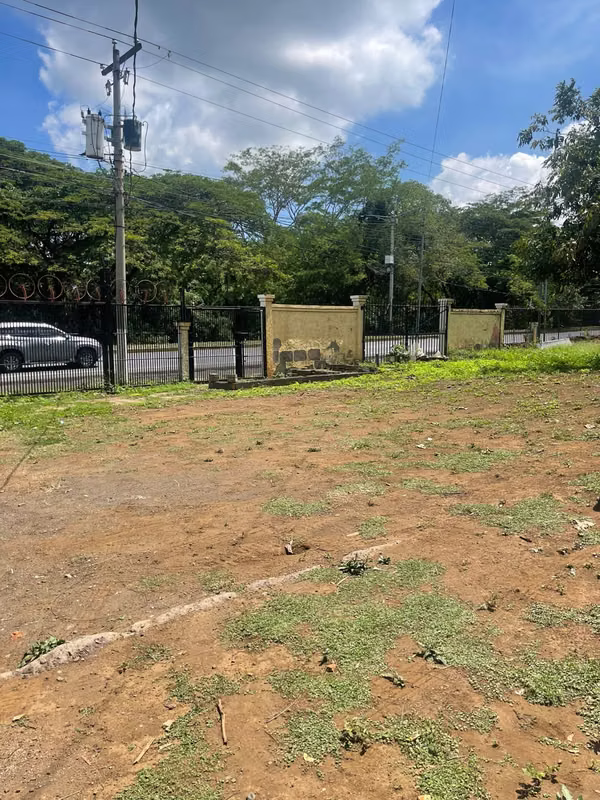 Rento Bodega With Masaya Road Offices km 17