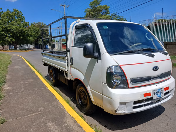 Camion kia, ready for the hard work...