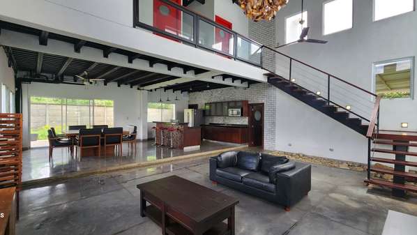 Alquiler de Casa en Las Colinas 