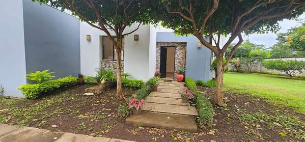 CASA EN RENTA EN Residencial Villa El Rosario | US$800/MES